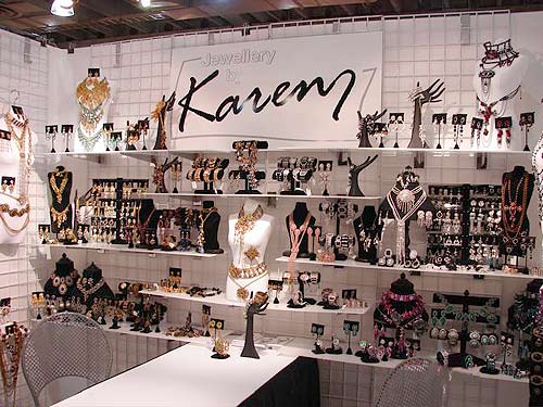 Karen Jewelry trade show booth by Manny Stone Decorators