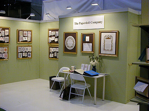 Paper Doll trade show booth by Manny Stone Decorators