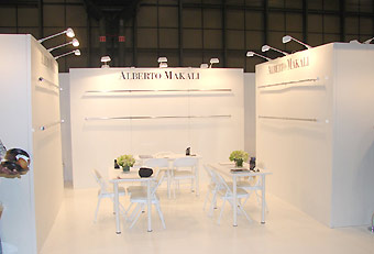 Trade show booth using hardwall by Manny Stone