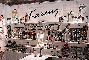 Karen Jewelry trade show booth by Manny Stone Decorators