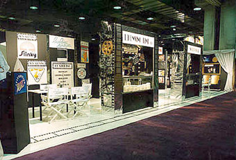 masonite floor, sales counter in exhibit booth by Manny Stone Decorators